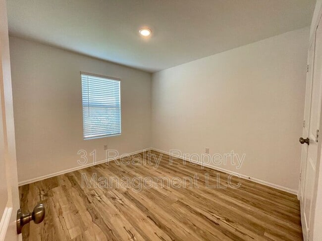 3219 Aster Mdw Wy
