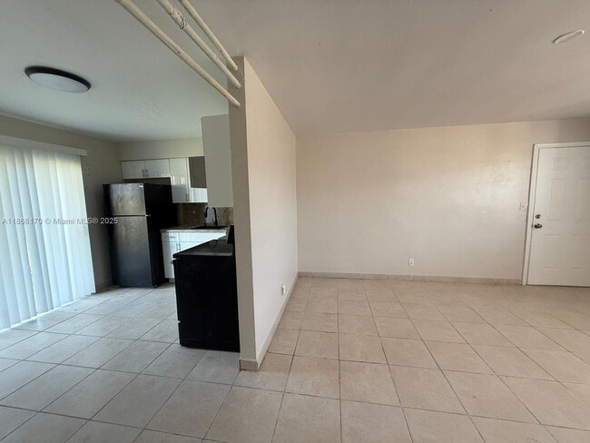 Photo - 237 W Blue Heron Blvd Unit 1