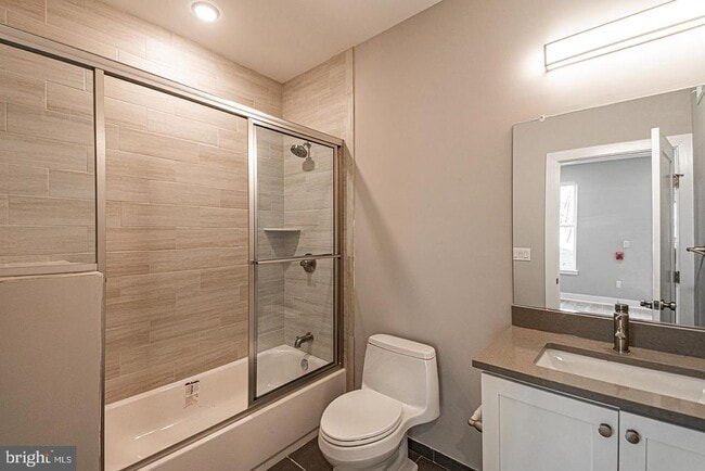 Photo - 715 S 51st St Unit 1