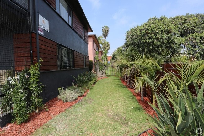 10227 S 10th Ave Unit 05