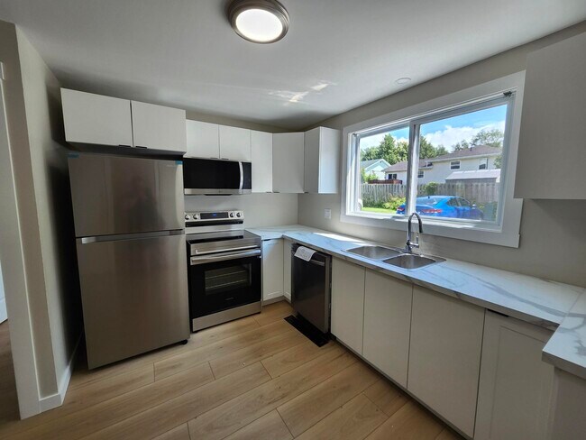 Photo - 116 Golden Grove Rd Unit 1