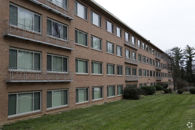 Photo - Main Street Green