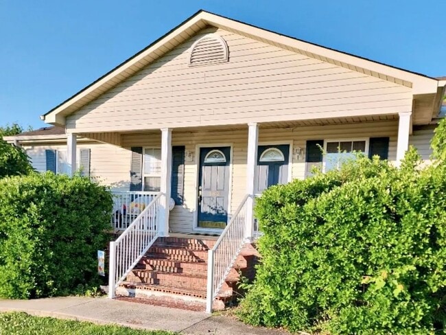 Building Photo - 183 Woodlee Ct