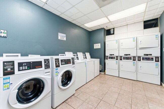 Photo - 387 Ralph McGill Blvd NE