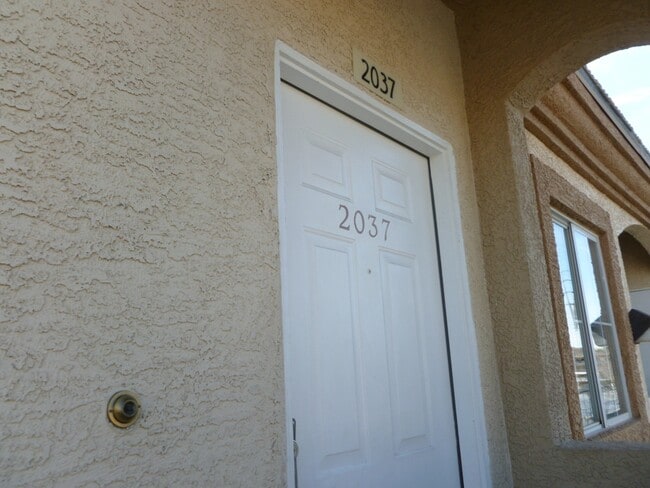 3400 Cabana Dr Unit 2037