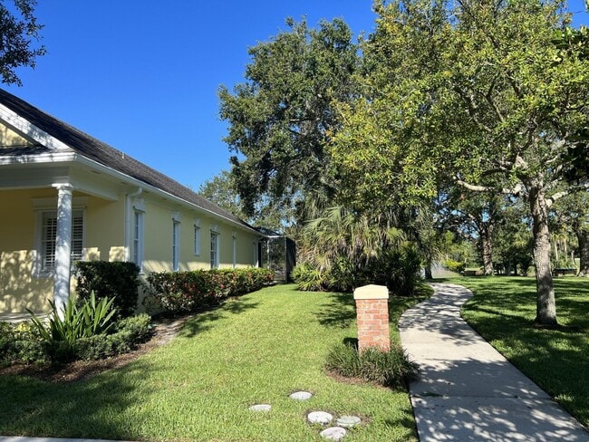 Photo - 180 Barbados Dr