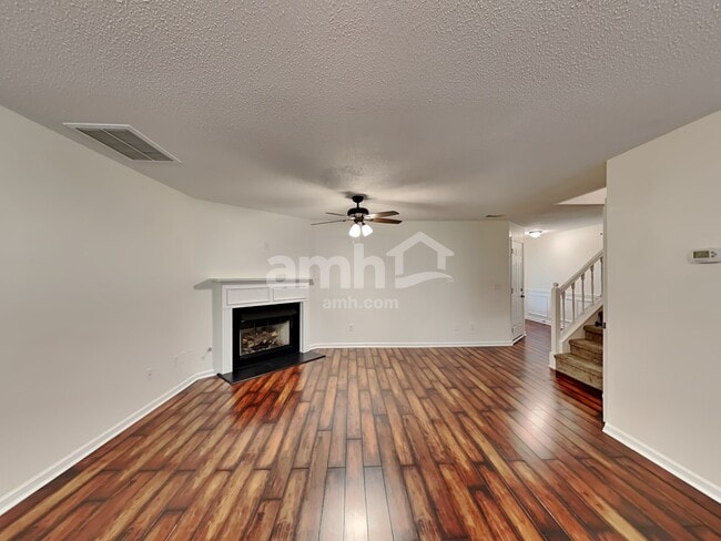 Photo - 131 Hidden Creek Dr