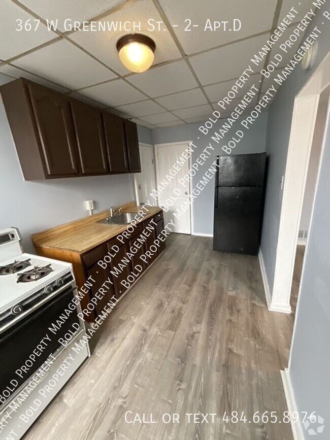 Building Photo - One Bedroom on Greenwich Unit 2- Apt.D