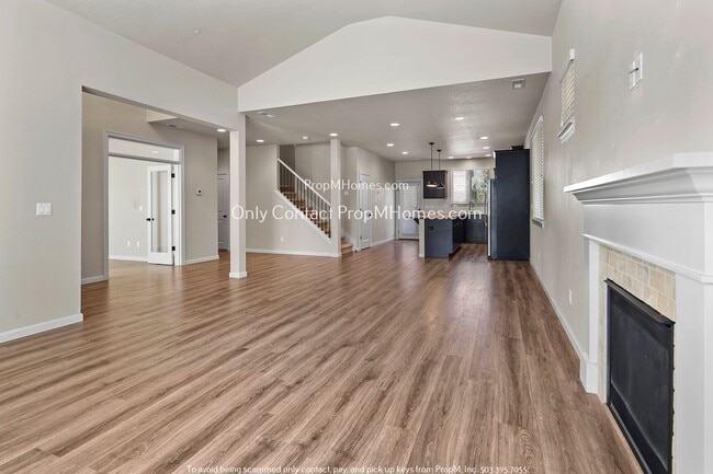 Photo - Beautiful Villebois Home - 3 Bedrooms + Bonus Room!