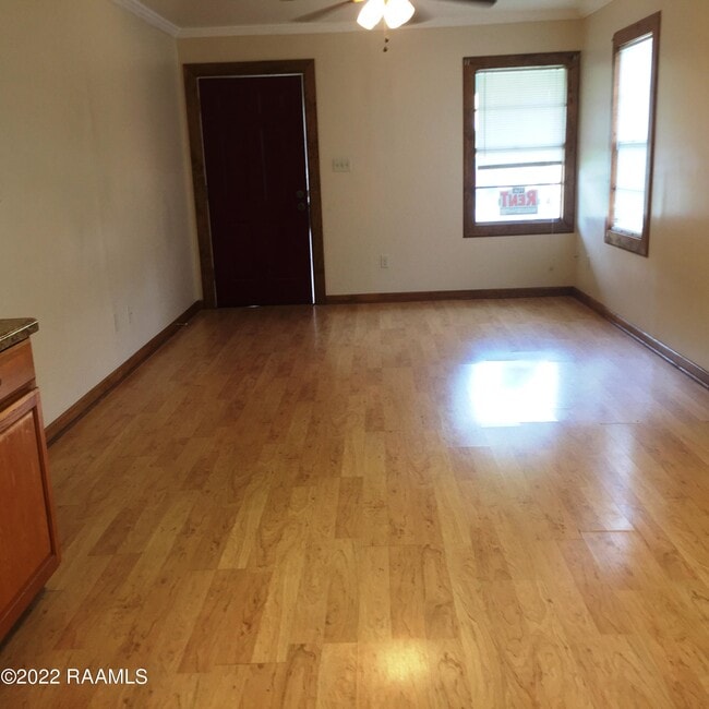 Photo - 3105 W Willow St