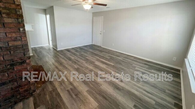 Photo - 4416 Acoma St