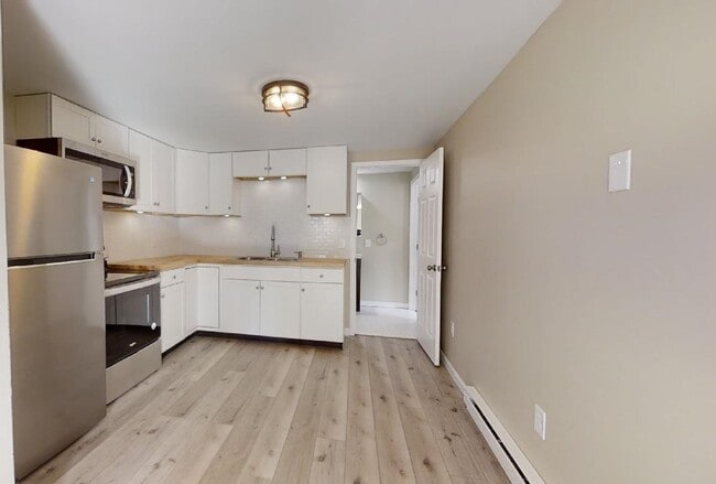 Kitchen - 173 S Main St