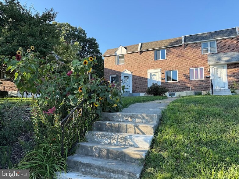 Photo - 103 Madison Dr