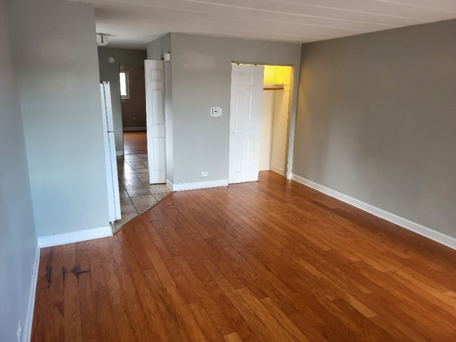 Photo - 3506 S 59th Ct Unit Apt 6