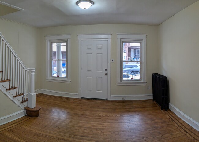 Photo - 518 E Ashmead St
