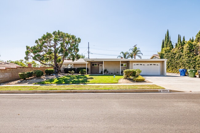 Building Photo - 9549 Forbes Ave Rental