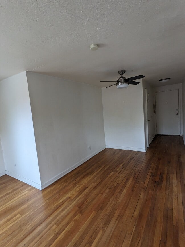 Photo - 1000 Hartman St Unit 10