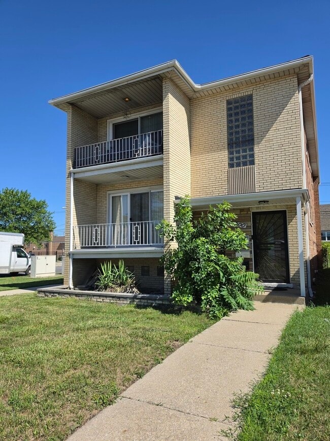Building Photo - 200 E 87th St Unit 1