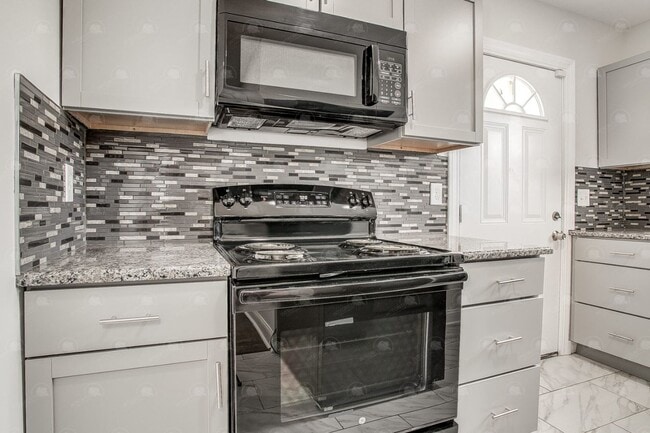 Photo - 2510 E 59th St Unit 2512 East 59th Street