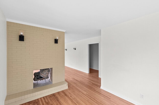 Photo - 2501 Fairfax Ave