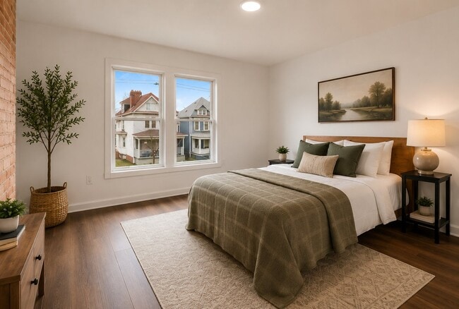 Photo - 464-466-466 N Garfield Ave Unit 466