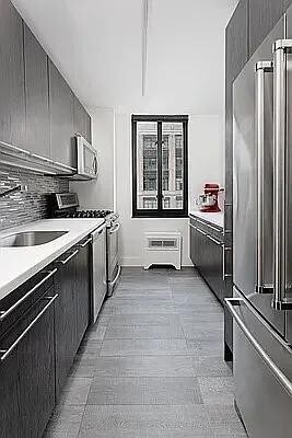 Photo - 407 Park Ave S Unidad 20A