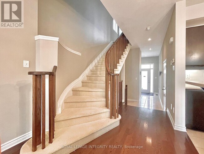 Photo - 616 Whitecliffs Ave