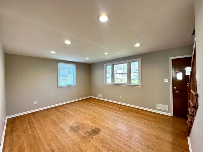 Photo - Charming 3 Bedroom/1 Bathroom Home in Essex, Baltimore, MD!