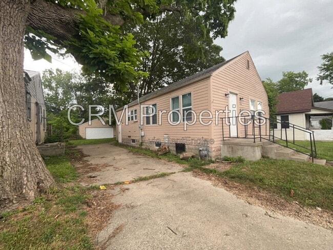 Photo - 714 E Vaile Ave