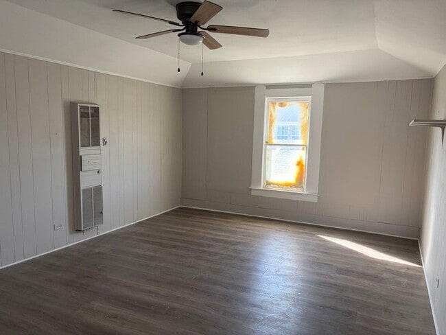 Photo - 931 9th Ave Unidad 2