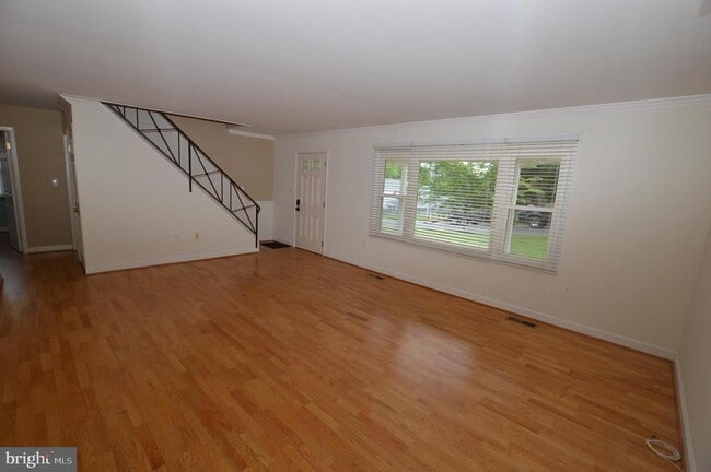 Photo - 2712 Bartlett Ln