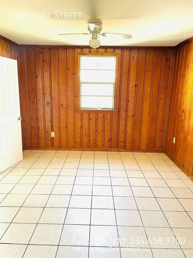 Photo - 3454 East St
