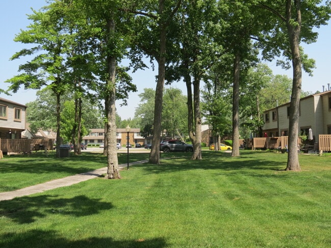 Forest Glen Townhomes