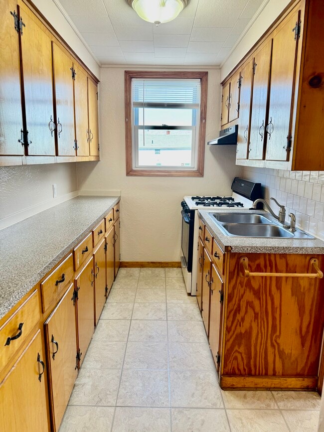 Photo - 117 Howard St Unit 1