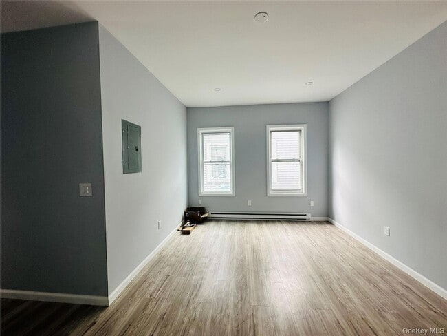 Photo - 8 Morgan Ave Unit 3