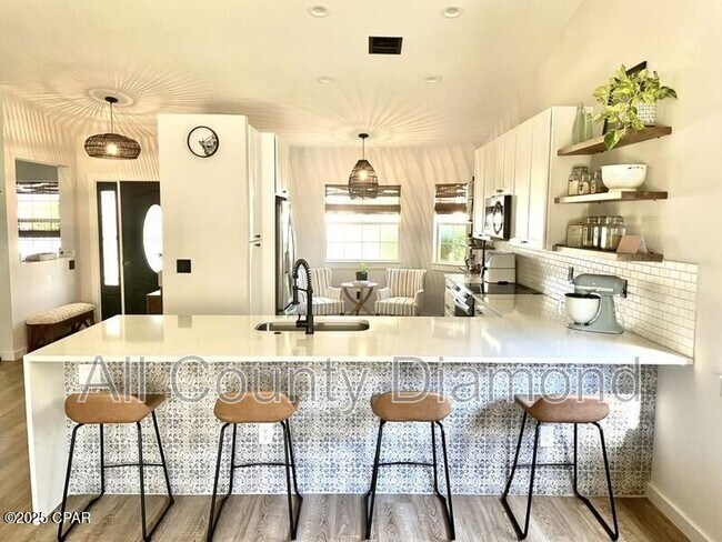 Photo - 205 Covington St