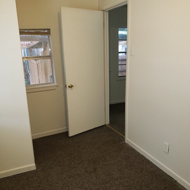 Photo - 309 Fowzer St Unit A