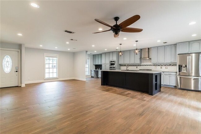 Photo - 11911 Brookwood Rd