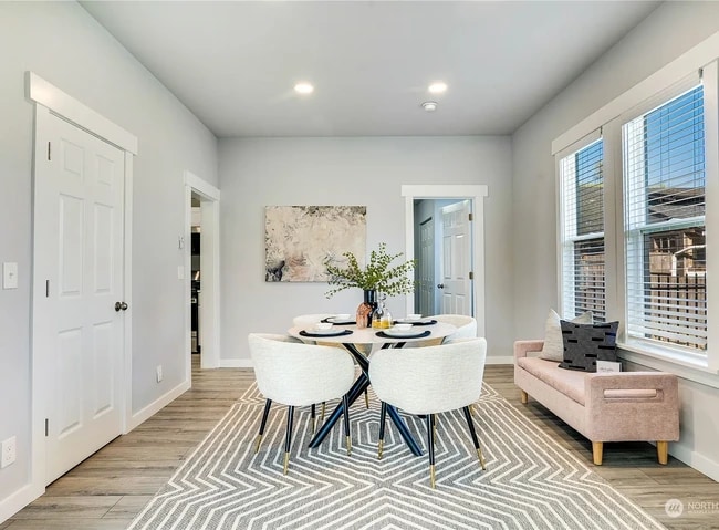 Photo - 640 N Anderson St