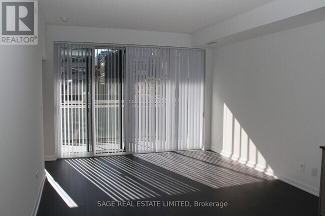 Photo - 435 Richmond St W Unit 304