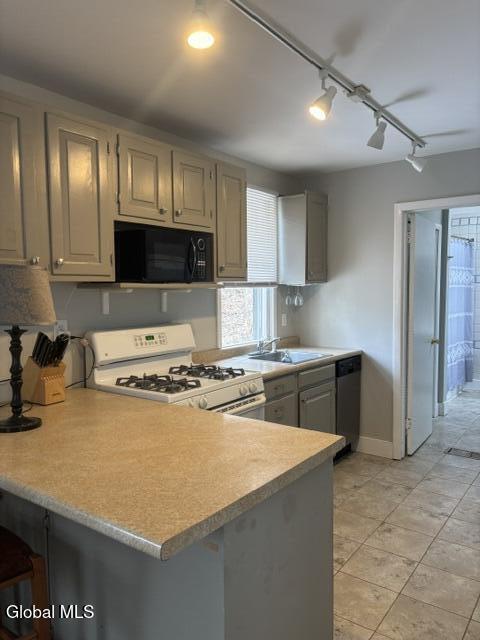 26 Excelsior Spring Ave