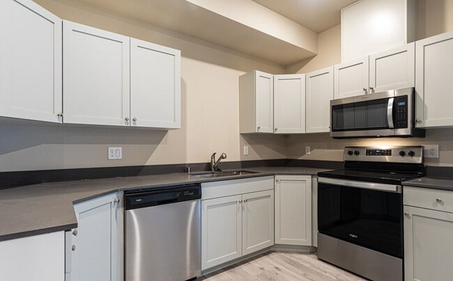 Lake Grove Apartments!