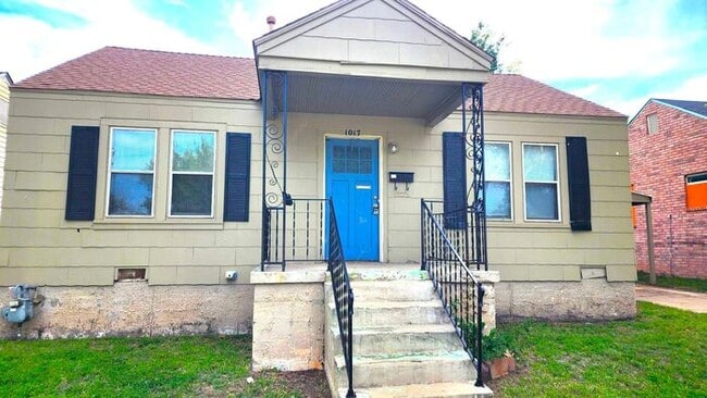 Building Photo - 2 Bed 1 Bath Tabor Sub Addn NW OKC by Fairgrounds