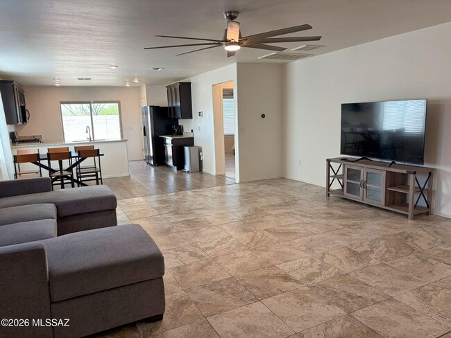 Photo - 4101 E Braddock Dr
