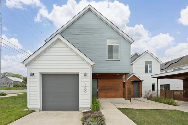 Photo - 3600 Clary Wy