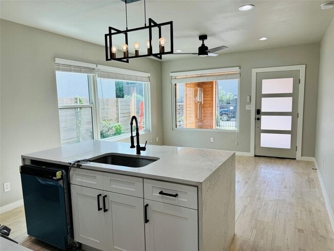 Photo - 4609 Virginia Ave Unit 102