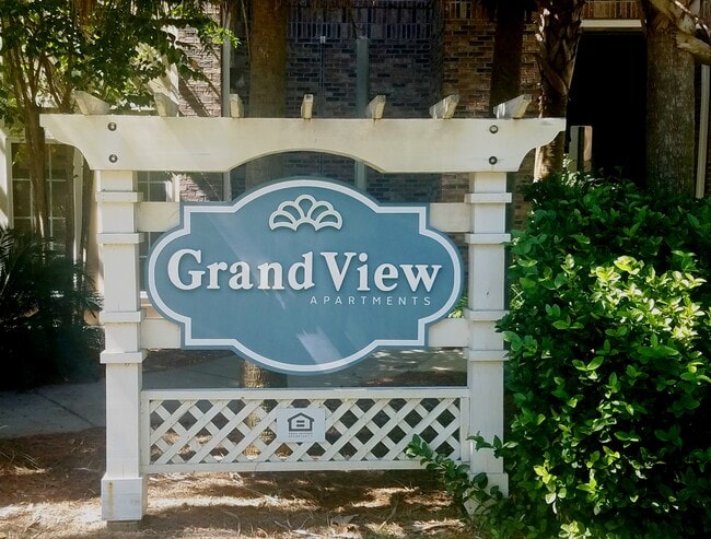 Photo - Grandview Apartments