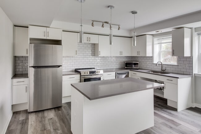 Building Photo - 531 N Ridge-007 Unit 007