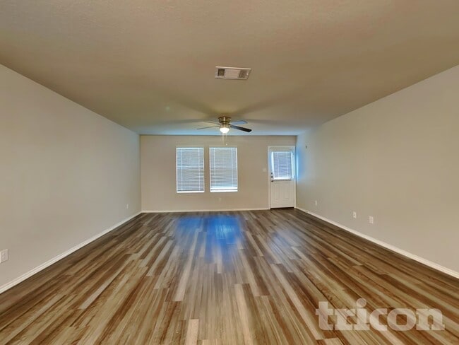 Photo - 2423 Pechora Pipit