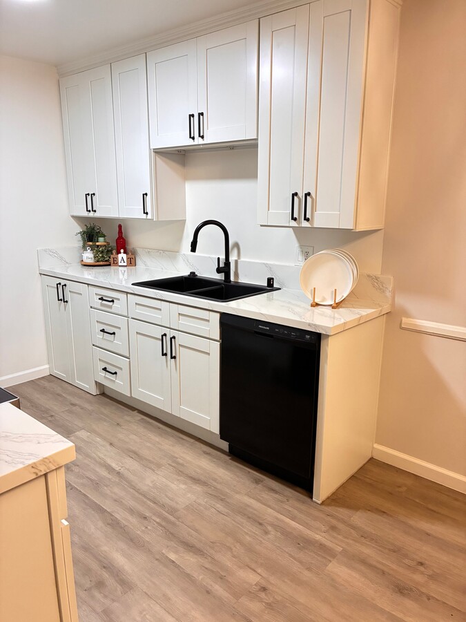 Photo - 400 E Live Oak St Unit 30